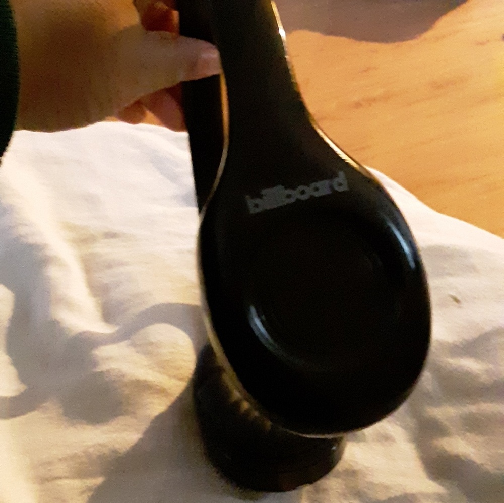 Bluetooth speaker - Picture 2 of 2